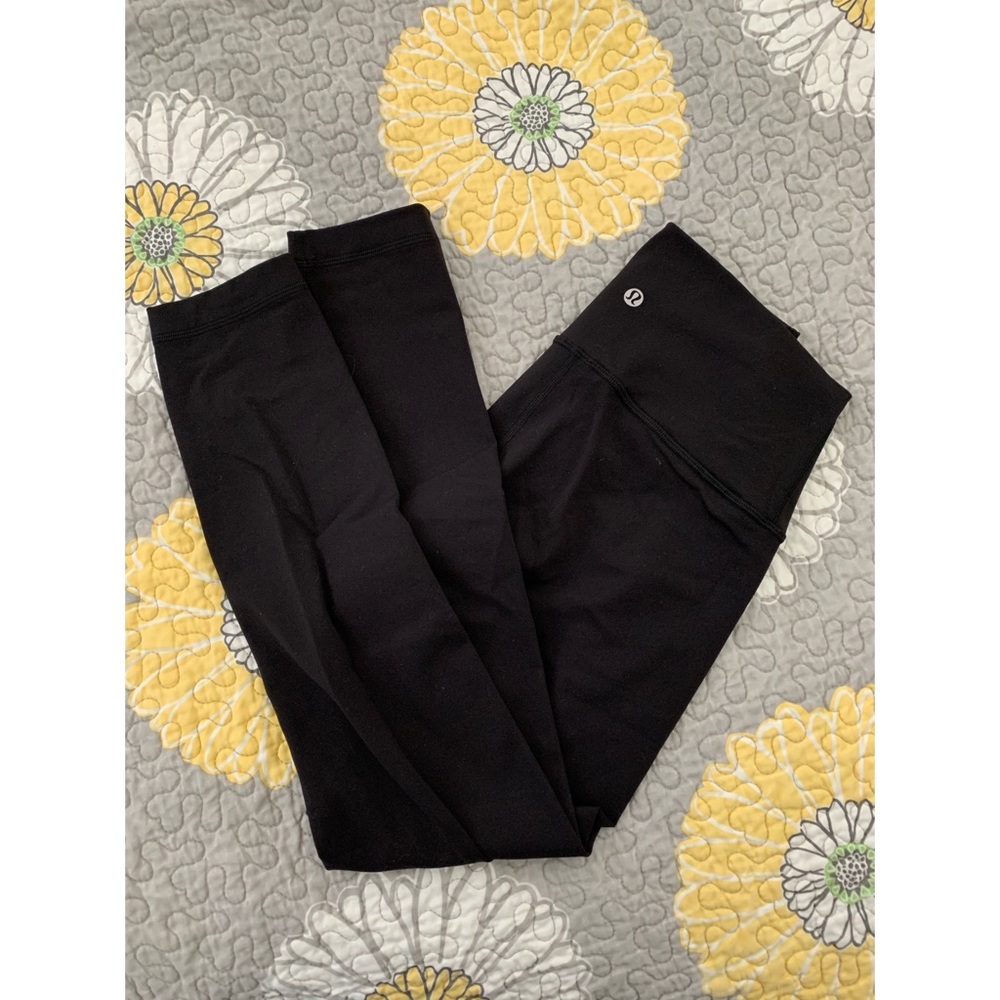 LULULEMON Wunder Under Size 6 Black Mint Condition